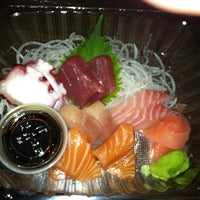 Снимок сделан в Sushi Rock пользователем Merri A. 8/20/2012