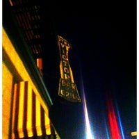 Foto tomada en Hotel Victor Bar and Grill  por epfunk el 4/18/2012