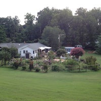 Photo taken at Meadow Gardens Bed and Breakfast by Anna R. on 8/11/2012