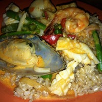 3/3/2012 tarihinde Chef Bev L.ziyaretçi tarafından Rachada Thai Cuisine'de çekilen fotoğraf