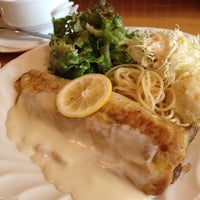 Photo taken at JOEGE&amp;#39;S KITCHEN by フク♪（ふくすたぐらむ） on 5/17/2012