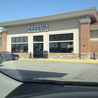 5/14/2012 tarihinde Mallory R.ziyaretçi tarafından Casey&amp;#39;s General Store'de çekilen fotoğraf