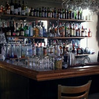 Foto tomada en Darnell&amp;#39;s Lounge  por ShannonRenee M. el 5/25/2012