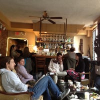 2/25/2012 tarihinde Coral C.ziyaretçi tarafından Blind Dog Cafe'de çekilen fotoğraf