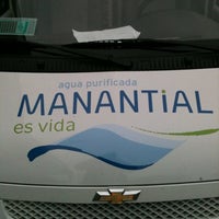 Foto tirada no(a) Manantial S.A. por Andres P. em 8/6/2012