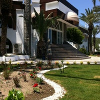 Photo taken at Caliente Bodrum Resort by ERKAN 👑 T. on 5/4/2012