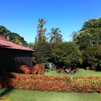 Photo taken at Pousada Chalé das Flores by Evandro S. on 2/18/2012