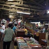 Photo taken at ตลาดพระวงเวียนเล็ก by เสริฐ ก. on 4/5/2012