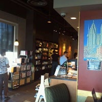 Photo taken at Starbucks by Ratomir N. on 5/29/2012