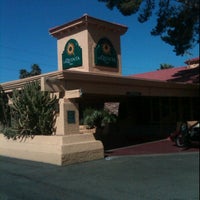 Снимок сделан в La Quinta Inn Phoenix North пользователем Across Arizona Tours 3/1/2012