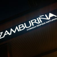 รูปภาพถ่ายที่ Zamburiña โดย José Ramón M. เมื่อ 7/24/2012