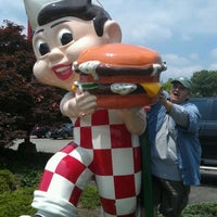 Photo taken at Frisch&amp;#39;s Big Boy by Michael P. on 5/27/2012