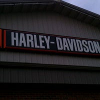 Foto tirada no(a) Harley Davidson-Kokomo por Aubrey D. em 2/3/2012