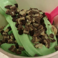 Photo taken at Toppings Frozen Yogurt by Pahoua M. on 4/16/2012