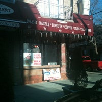Photo taken at Simon&amp;#39;s Deli &amp;amp; Bagels by Sol N. on 3/6/2012