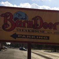6/22/2012にTristan S.がThe Legendary Barn Door Steakhouseで撮った写真