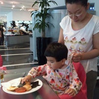 Photo taken at Zenden Restaurant At Gallery Hotel by uhyouhyo p. on 5/6/2012