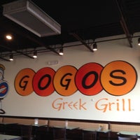 รูปภาพถ่ายที่ Gogos Greek Grill โดย Magdalena R. เมื่อ 8/13/2012
