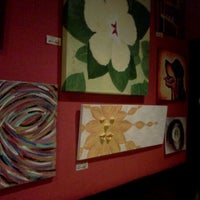 รูปภาพถ่ายที่ Café Tu Tu Tango โดย Ocala W. เมื่อ 2/22/2012