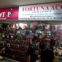 Photo taken at Fortuna Acc - support By Celltop by Suryadi S. on 7/17/2012