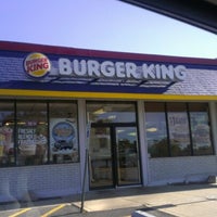 Photo taken at Burger King by Berto S. on 8/6/2012