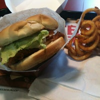 Photo taken at Jack in the Box by Akira I. on 8/4/2012