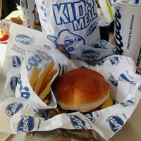 Photo taken at Culver&amp;#39;s by Nicole S. on 3/18/2012