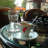 Photo taken at Caffe Bar &quot;Paradiso&quot; by Vladimir I. on 8/30/2012