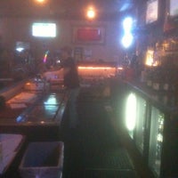 Foto diambil di Rocky&amp;#39;s Bar &amp;amp; Grill oleh P-Dub pada 4/2/2012