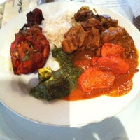 Foto tomada en Mehek Fine Indian Dining  por Jeff A. el 8/14/2012