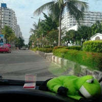 Photo taken at บึงเมืองทอง 1 by Kitapon P. on 7/29/2012