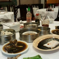 Photo taken at Golden Palace Restaurant by Thao D. on 8/25/2012