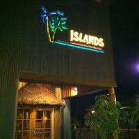 Foto tomada en Islands Restaurant  por Kendall R. el 4/10/2012