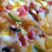 3/3/2012 tarihinde Isaac Z.ziyaretçi tarafından Pin Pon Papas Y Pizza'de çekilen fotoğraf