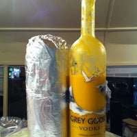 Foto diambil di Pedro and Vinny&amp;#39;s Fresh Burritos oleh Roger C. pada 2/4/2012