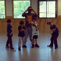 5/22/2012 tarihinde Martel J.ziyaretçi tarafından North Shore School Of Dance'de çekilen fotoğraf