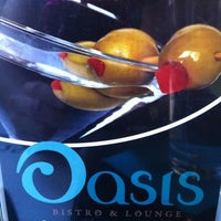 Снимок сделан в Oasis Bistro &amp;amp; Lounge пользователем Lucy C. 6/8/2012