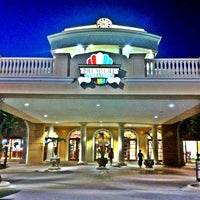 premiere oaks 10 movies