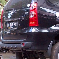 Photo taken at aAa Cuci Mobil by Fathma Z. on 7/20/2012