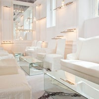 Foto tirada no(a) La Maison Champs-Élysées por Lamaison C. em 5/23/2012