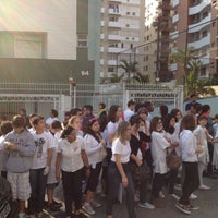 รูปภาพถ่ายที่ Colégio Santa Catarina โดย Aline เมื่อ 9/6/2012