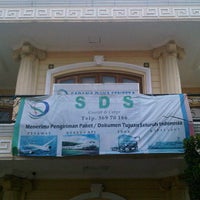 Photo taken at Head Office SDS - Domestic Cargo &amp;amp; City Courier Jl.Andong Raya No.25 Kota Bambu Selatan Slipi by Choirul &amp;#39;Iroel&amp;#39; A. on 4/13/2012