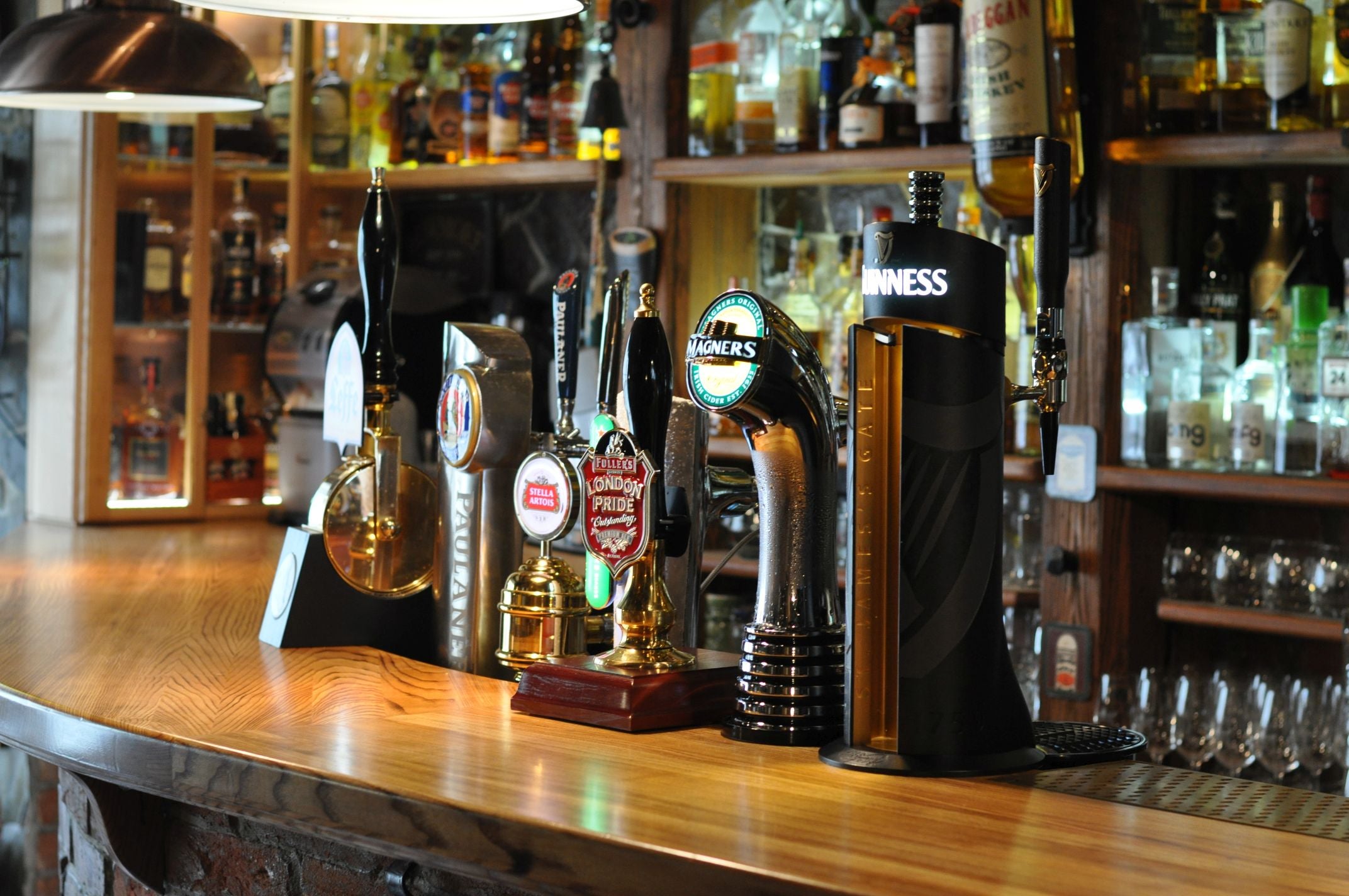 bar