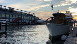 Yacht Manhattan II
