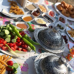 Ayva Bahçesi Kahvaltı Yeri