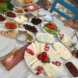 Necla'nın sofrası
