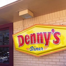 DENNY'S, Los Angeles - 5751 Sunset Blvd, Central L.A - Comentários de  Restaurantes & Número de Telefone