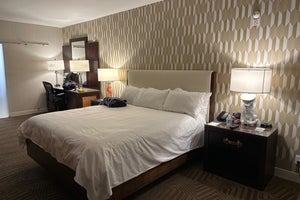Renaissance Phoenix Downtown Hotel