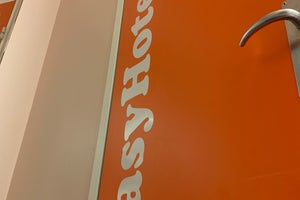 easyHotel