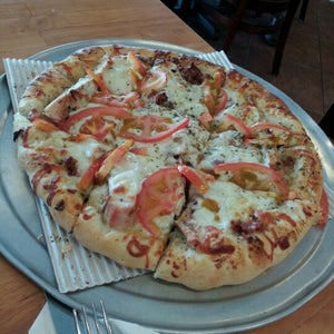 The 15 Best Places for Pizza in Bakersfield